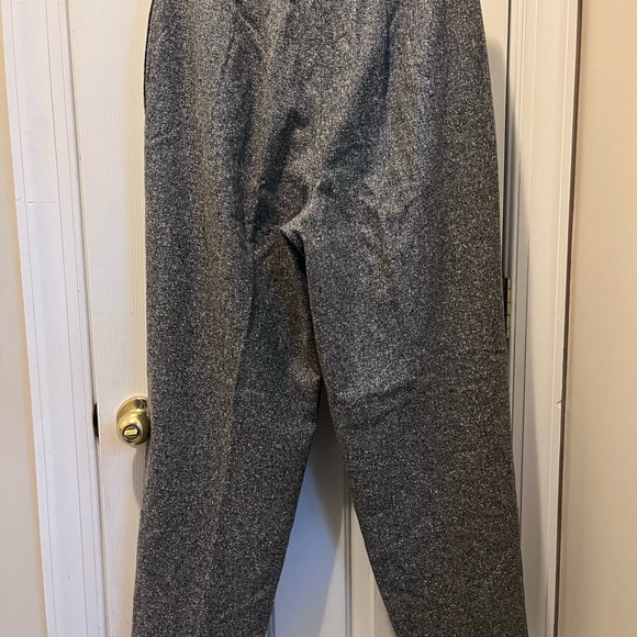 NWOT - Size 12 Talbots silk & wool trousers. Salt & pepper gray, fully lined. - Picture 7 of 8